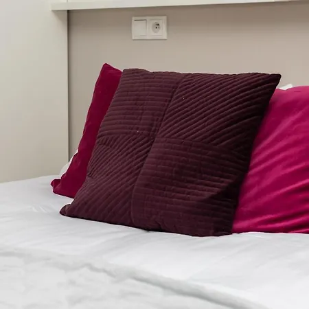 Cosy Nowy Swiat Srodmiescie By Renters * Varsó