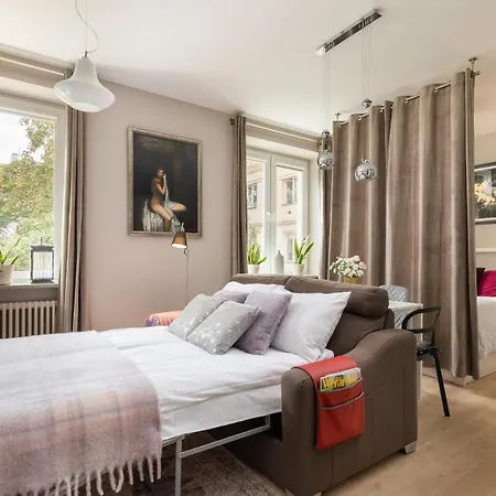 Cosy Nowy Swiat Srodmiescie By Renters *